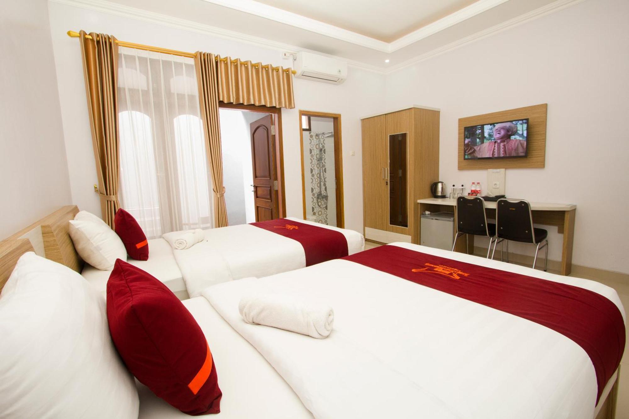 Banua Raya Homestay Yogyakarta Exterior photo