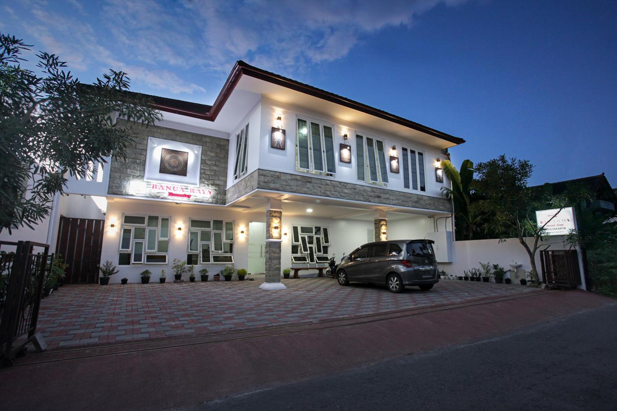 Banua Raya Homestay Yogyakarta Exterior photo